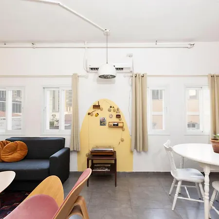 Rena'S House Smart Hotel-2