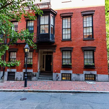 Charming & Stylish Studio On Beacon Hill #15-2