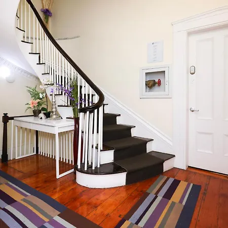 Charming & Stylish Studio On Beacon Hill #15-3