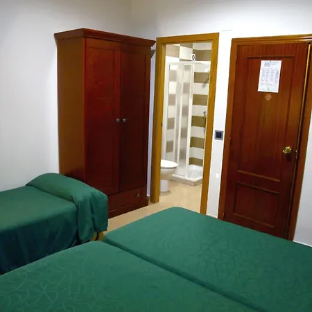 Hostal Muralla-2