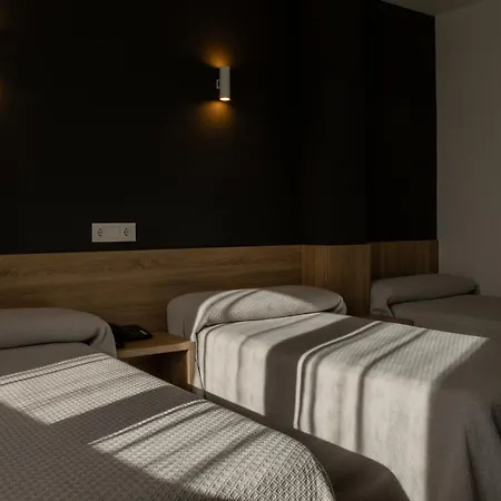 Hotel Hollywood-3