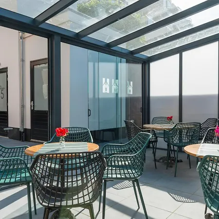 Cozy And Budget-Friendly Stay In Tilburg For 2-3