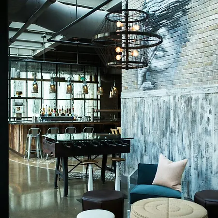 Renaissance Chicago Downtown Hotel-2