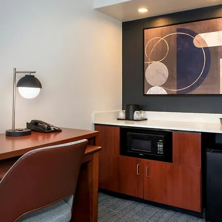 Courtyard By Marriott Annapolis-2
