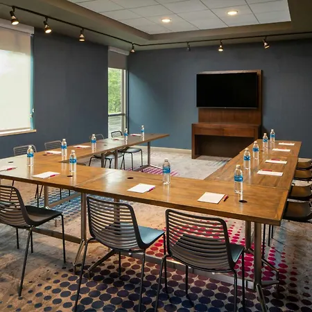 Aloft By Marriott Green Bay-2