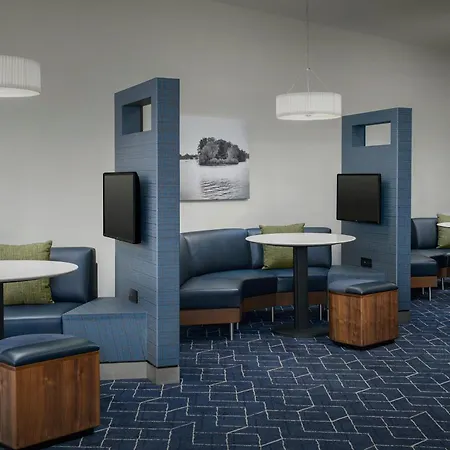 Courtyard By Marriott Muncie At Horizon Convention Center-3