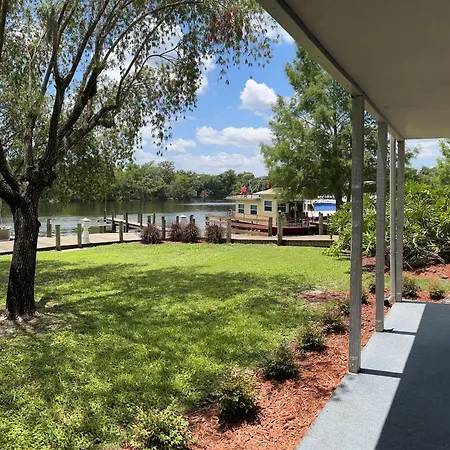 Hontoon Landing Resort & Marina-3