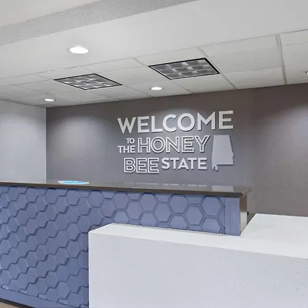 Hampton Inn Selma-3