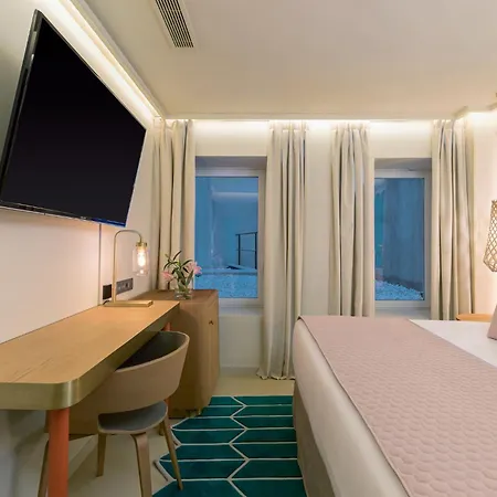 Room Mate Macarena – Gran Vía-2