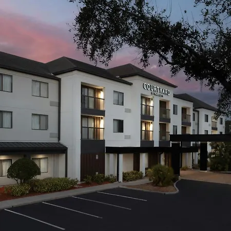 Courtyard By Marriott Lakeland-2