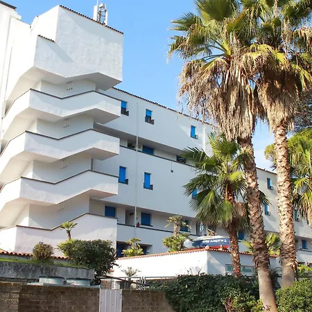 Marina Club Hotel-3