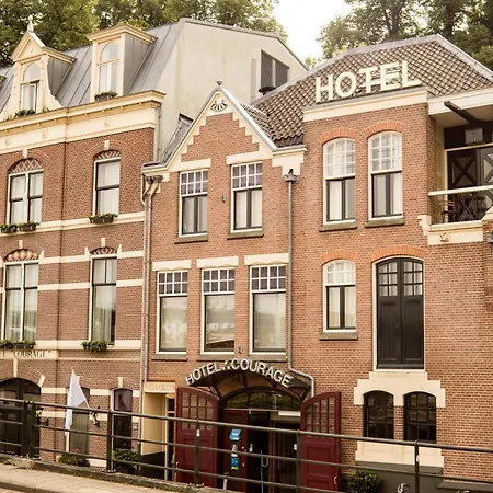 Hotel Courage Waalkade-2