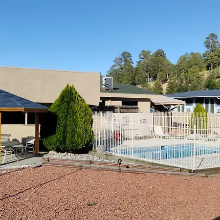 Travelodge By Wyndham Ruidoso-3