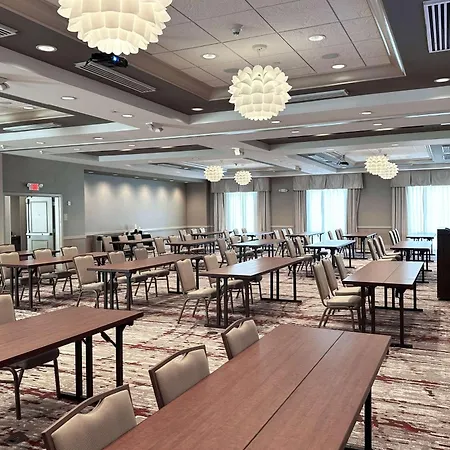 Hilton Garden Inn Olathe-3