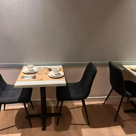 Merryl Hotel-3