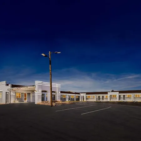 Econo Lodge Inn & Suites Santa Rosa-2