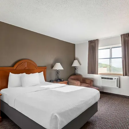 Quality Inn Sidney I-80-3