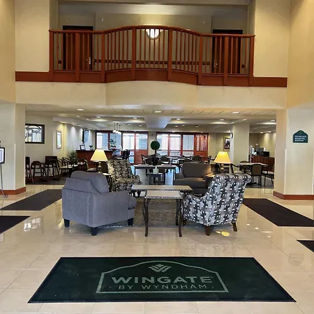 Wingate By Wyndham Peoria - Complimentary Area Shuttle-3