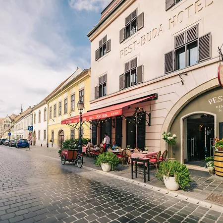 Pest-Buda Design Hotel-3
