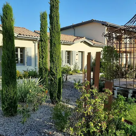 Hotel Clos Castel Villas Spa-3
