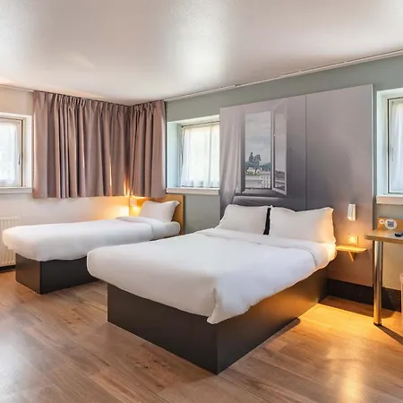B&B HOTEL Lyon Centre Monplaisir-2
