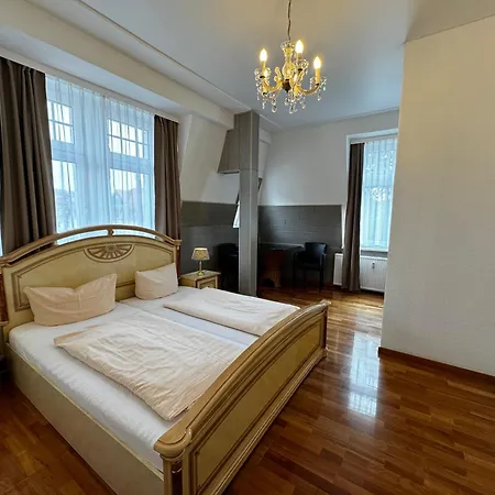Hotel Zu den Linden-2