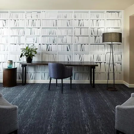 Doubletree By Hilton Montreal-2