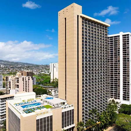 Hilton Waikiki Beach Resort & Spa-2