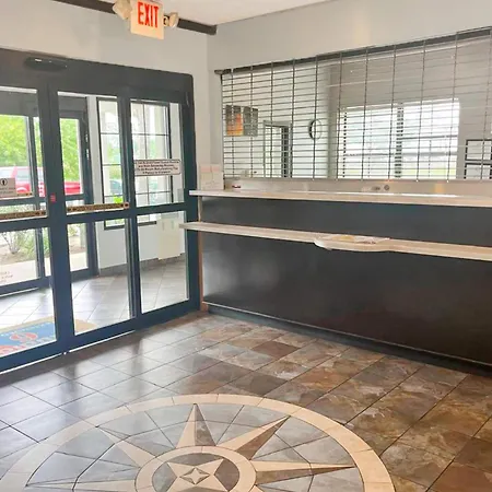 Oyo Townhouse Beaumont Medical Center Area I-10-3