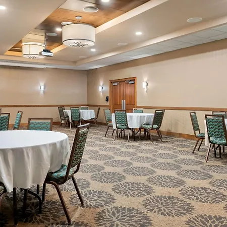 Best Western Newport Inn-3