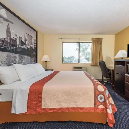 Super 8 By Wyndham Franklin/Middletown Area-2