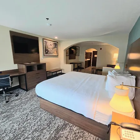Best Western Casa Villa Suites-3