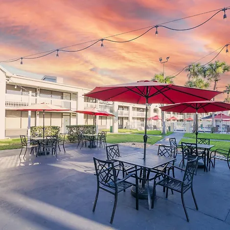 Disney Seaworld & Universal King & Queen Suites Pool Parking Free-2