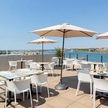 Golden Tulip Hotel & Rooftop Martigues Provence-3