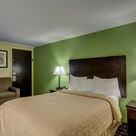 Quality Inn Barre-Montpelier-3