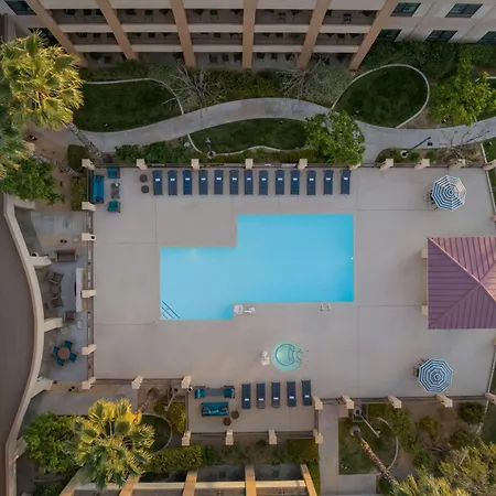 Courtyard By Marriott Santa Clarita Valencia-2
