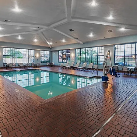 Holiday Inn Express & Suites Tulsa S Broken Arrow Hwy 51 By Ihg-2