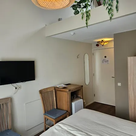 Hotel Dolores Ameland-3