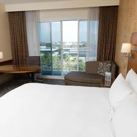 Miyako Hybrid Hotel Torrance-2