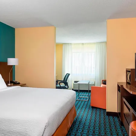 Fairfield Inn & Suites Springfield-2