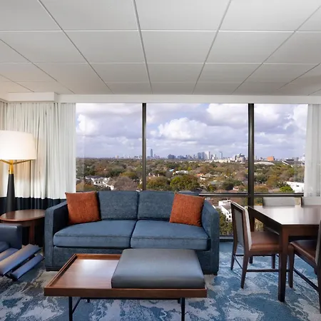 Doubletree By Hilton Houston Medical Center Hotel & Suites-2
