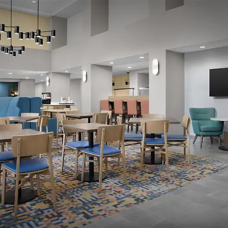 Hampton Inn & Suites Laurel-2