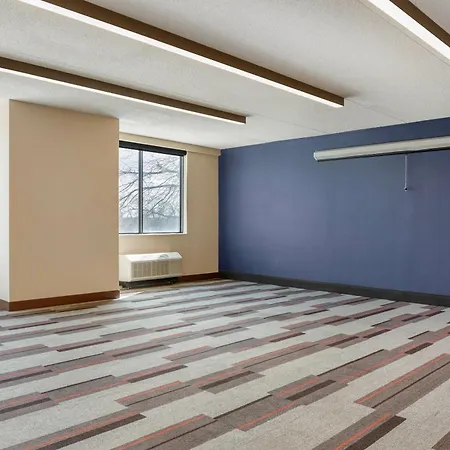 Radisson Hotel Detroit Metro Airport-2
