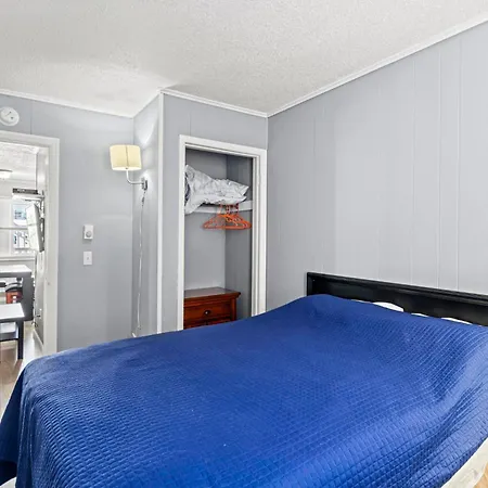 Sea Garden Motel-3