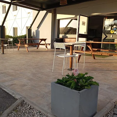 HOTEL THANIA Sète Frontignan-2