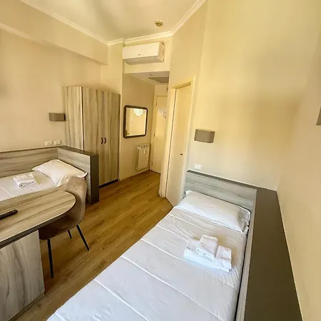 Hotel Laura-3