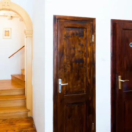 Old Town Hostel-2