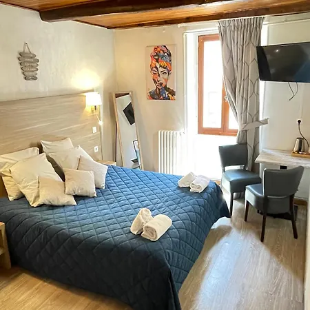 Hôtel Du Cheval Blanc Barcelonnette-3