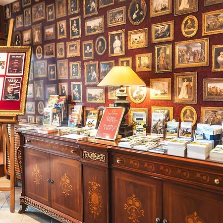 Cella Central Historic Boutique Hotel-3