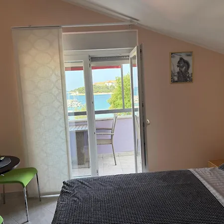 ApartHotel Viola-3